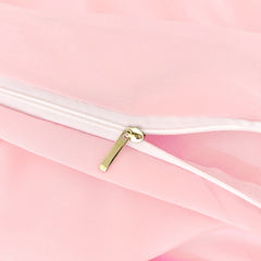 This High-quality White And Pink Oversized Solid Color Duvet Cover Set Includes One Duvet Cover And Two Pillowcases. Its Universally Appealing Design Creates A Warm And Cozy Atmosphere For Any Campus