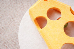 Cat Puzzle Toy With Ball And Spring-loaded Wand Felt Indoor Cat Toy Box Suction Cup Base Treat Puzzle Helps Cats Play Independently And Improves Their Intelligence.