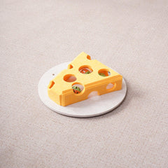 Cat Puzzle Toy With Ball And Spring-loaded Wand Felt Indoor Cat Toy Box Suction Cup Base Treat Puzzle Helps Cats Play Independently And Improves Their Intelligence.