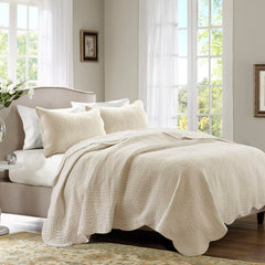 3 Piece Reversible Scalloped Edge Quilt Set Cream King Cal King
