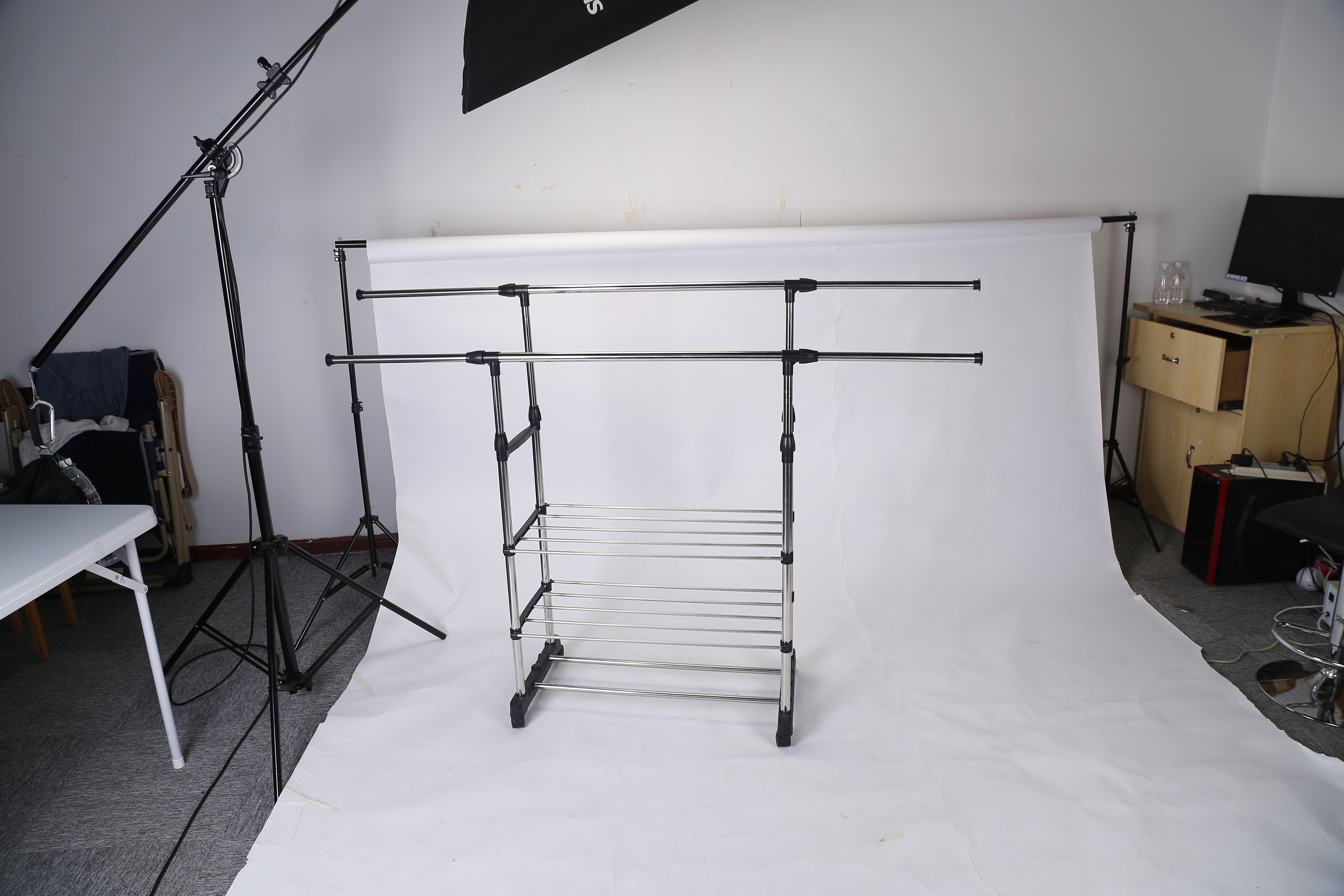 1Pc Extendable Garment Hanging Rack Clothing Hanging Rail Pillow Shoe Display Organizer With Rolling Wheels Hold Up To 77LBS