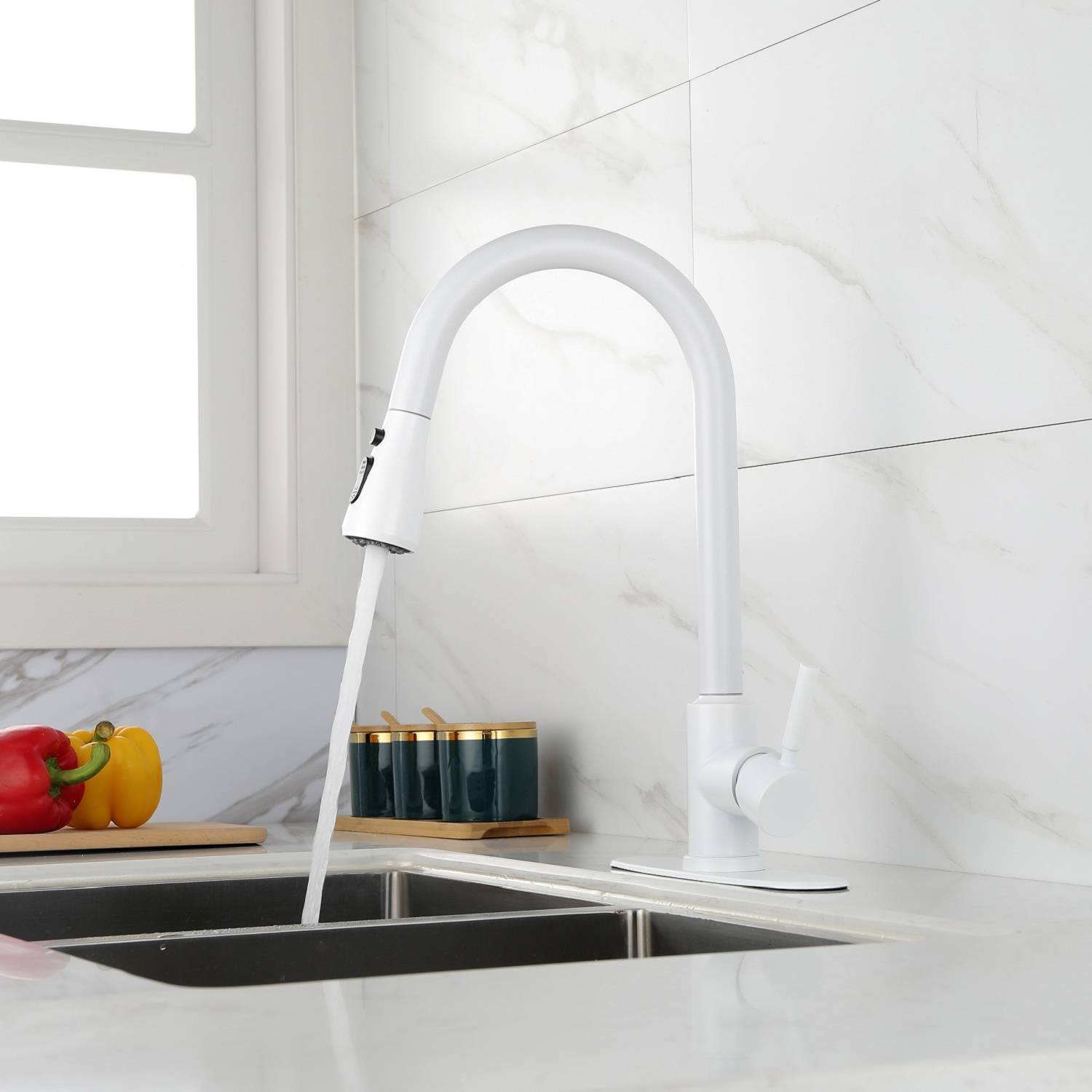 Kitchen Faucet With Pull Out Spraye
