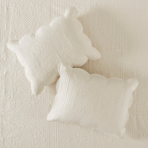 3 Piece Reversible Scalloped Edge Quilt Set Cream King Cal King