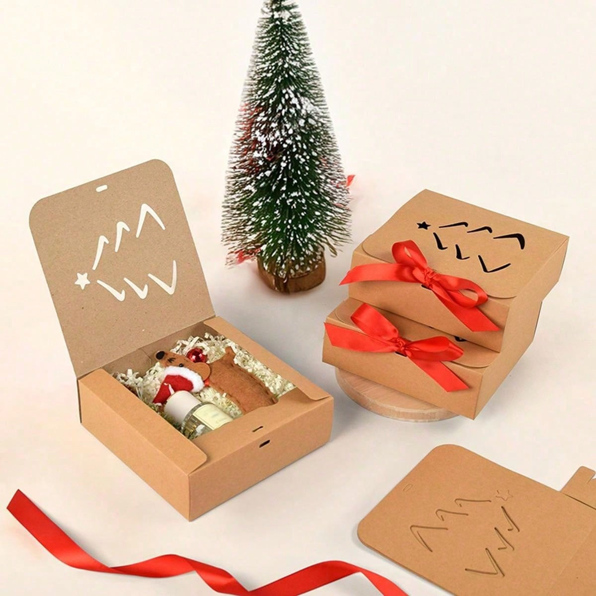 10PCS Christmas Gift Box With Lids Kraft Paper Gift Box With Ribbon Christmas Tree Present Treat Boxes For Holiday Party Favor Supplies