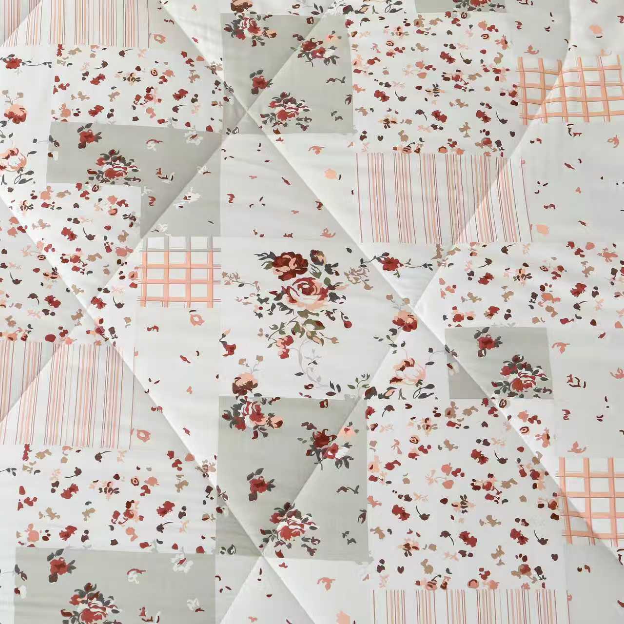 QianXia Comforter Set