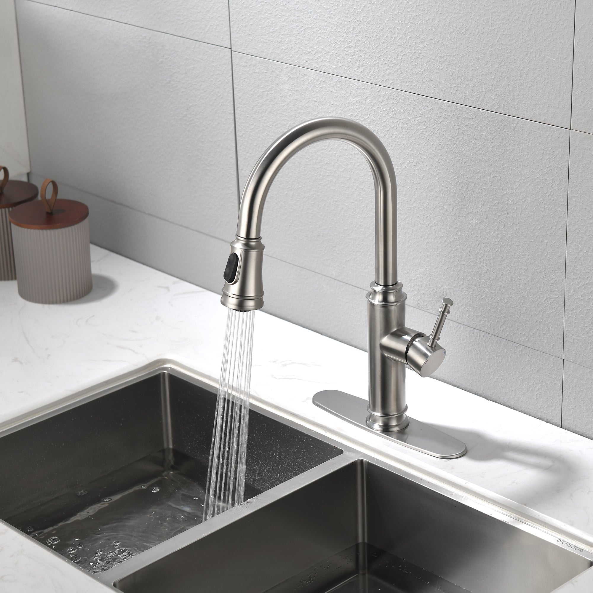 Single Handle High  Pull Out Kitchen Faucet, Single-stage Stainless Steel Kitchen Sink Faucet, With Pull Down Spray