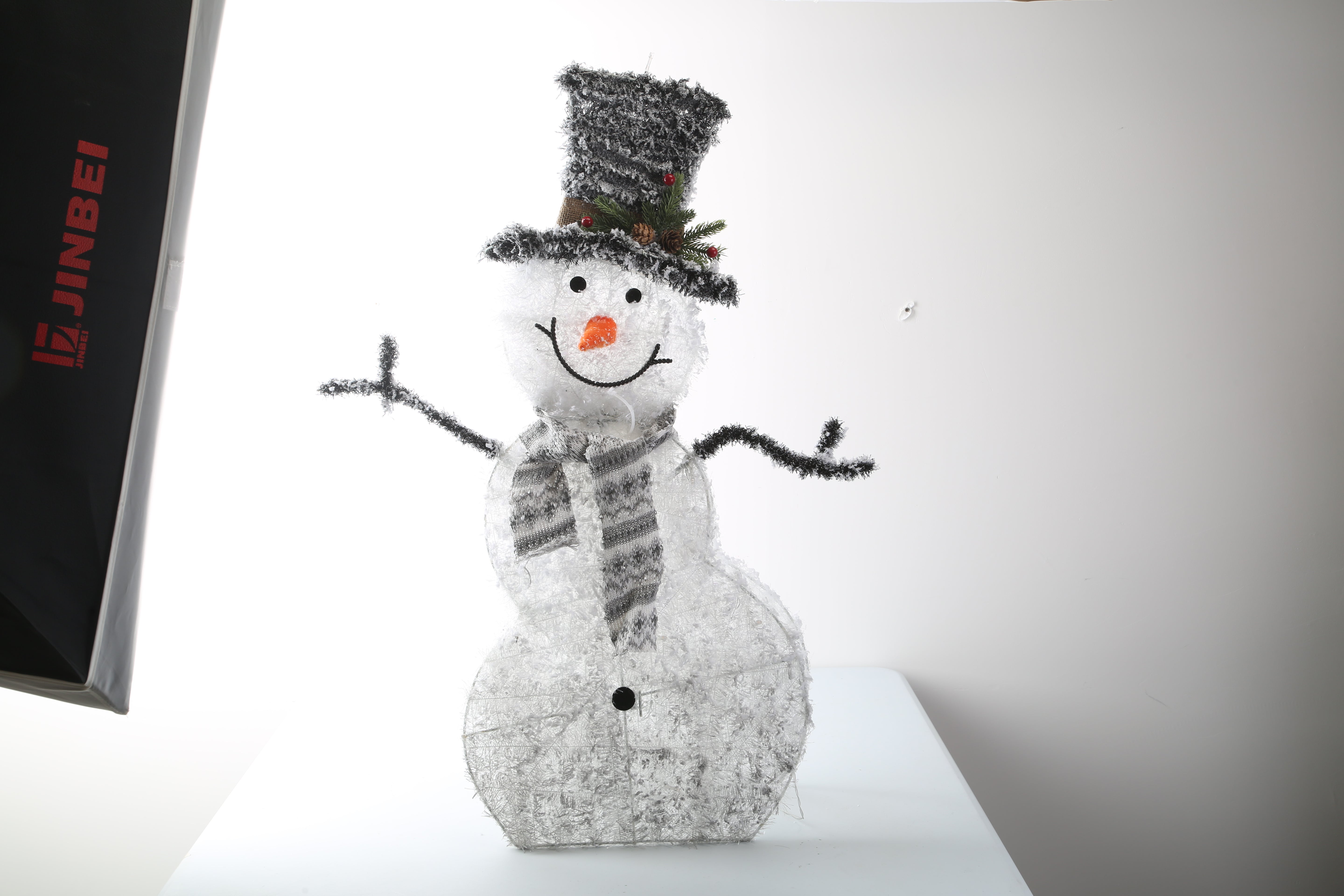 1Pc LED Christmas Snowman Decoration Light Collapsible Battery Operated Lighted Snowman Indoor Outdoor Garden Light With Removable Hands Scarf