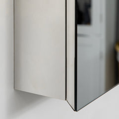 Wall Mounted Bathroom Medicine Cabinet Mirrored Cabinet with Hinged Door 3-Tier Storage Shelves Silver