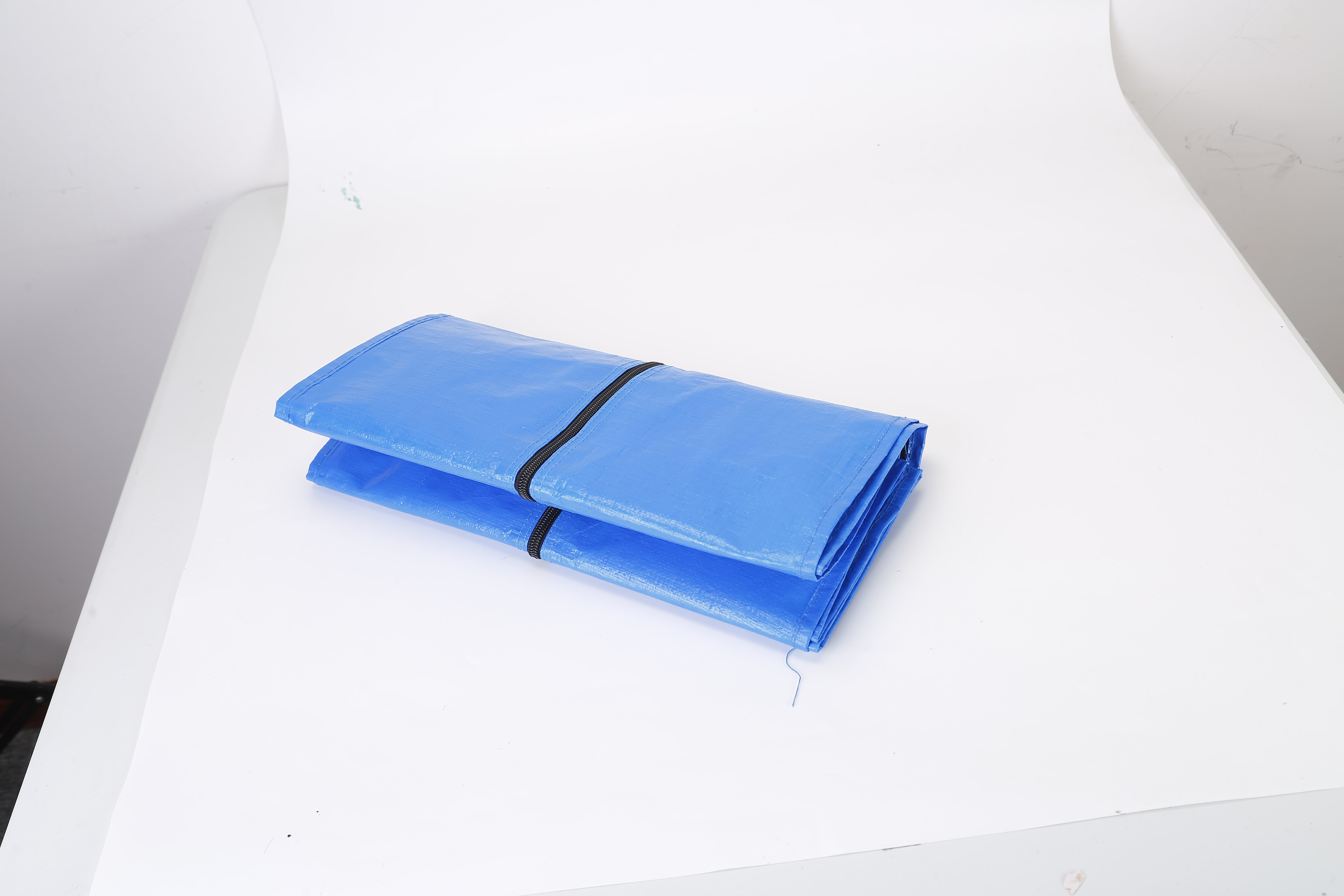 4Pcs Moving Bags Heavy Duty Container Reusable Plastic Totes Blue Moving Bin Zippered Storage Bag