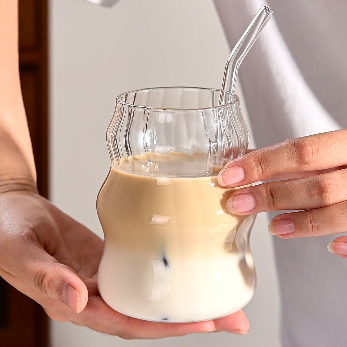 6 Pcs 19 Ounce Glass Straw Cup, Coffee Cup, Milk Cup, Juice Cup, Cold Drink Cup, Tea Cup, Water Cup, Office Cup, Striped Cloud Cup